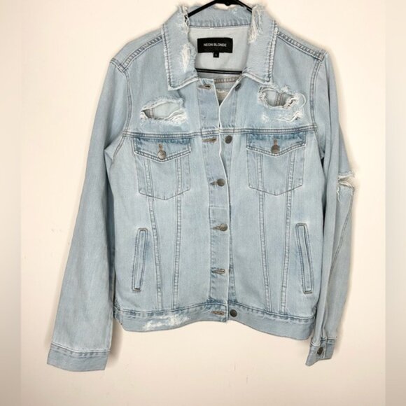 Women’s Denim Jean Jacket Distressed Light blue wash Oversized Size Small NWT - Picture 3 of 15